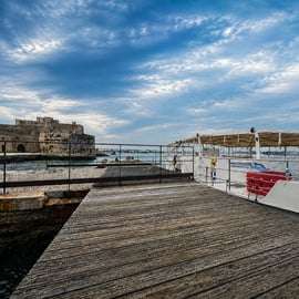 Brindisi: Panoramatour durch den Hafen mit dem Katamaran