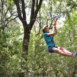 Ostuni Adventure Park : aventure dans les arbres et marche nordique dans la forêt