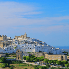 Ostuni: tour privato a piedi della città con guida locale