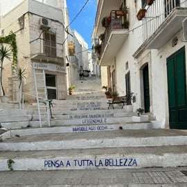 Brindisi Alberobello, Locorotondo y Ostuni con Aperitivo