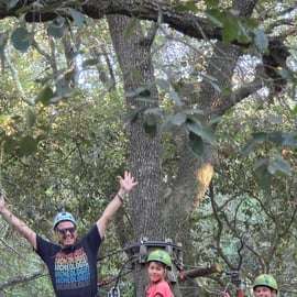 Ostuni Adventure Park : aventure dans les arbres et marche nordique dans la forêt