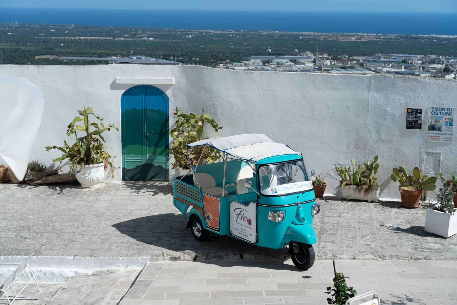 Ostuni 30-Minute Classic Italian Ape Calessino Tour