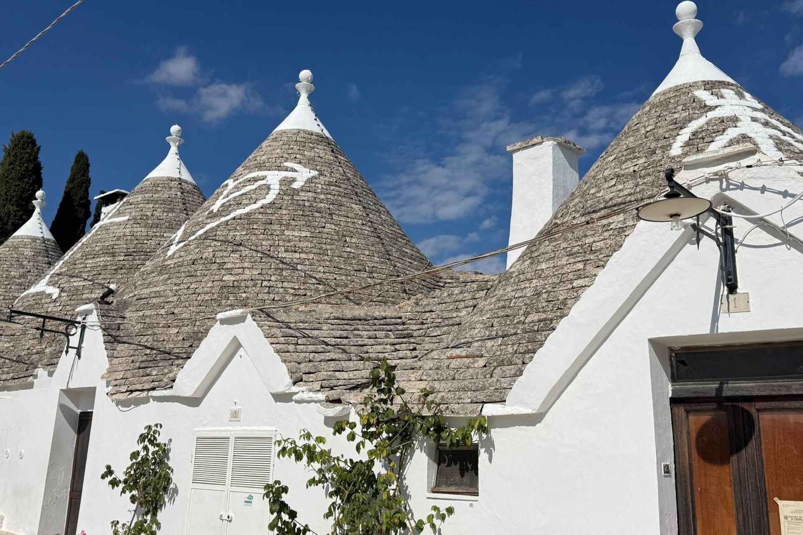 Brindisi: Alberobello, Ostuni Tour for Cruise Ship Passengers
