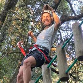 Ostuni Adventure Park : aventure dans les arbres et marche nordique dans la forêt