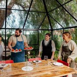 Cooking class: learn "Spaghetti all'assassina" in the countryside in Ostuni