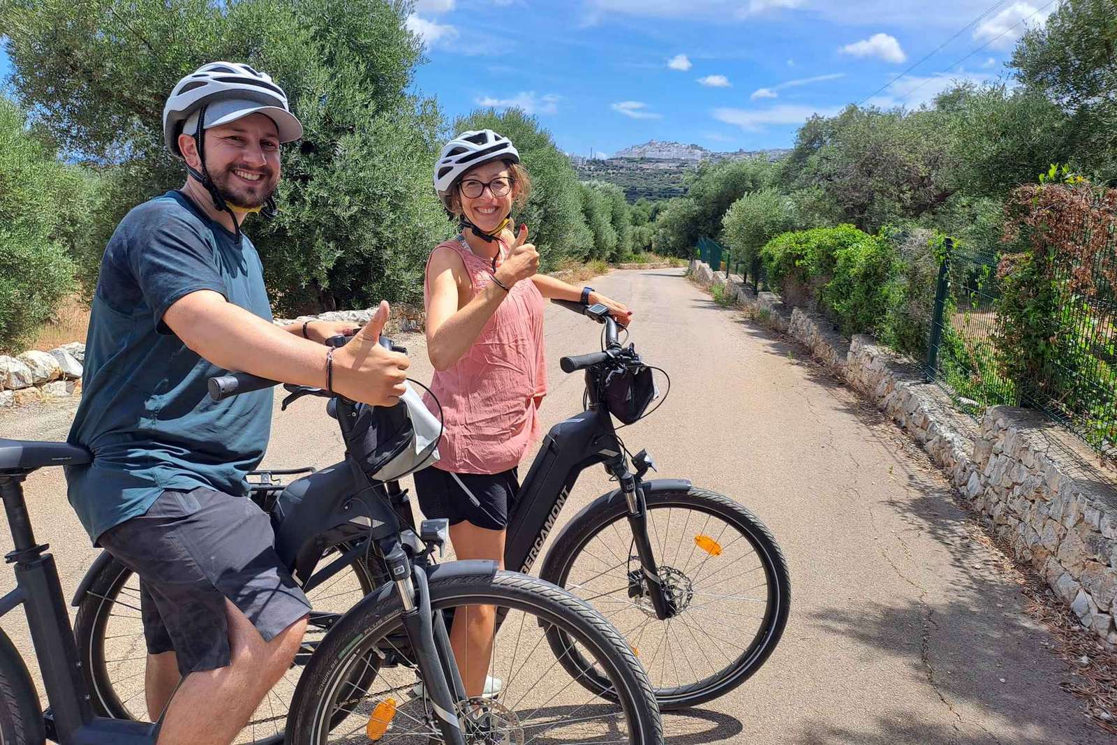 Ostuni: E-Bike tur med ett glas vin & Bruschetta