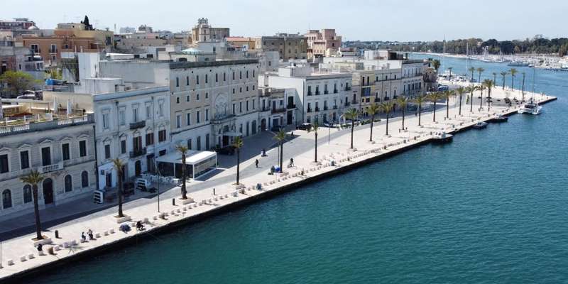 Are Brindisi's beaches accessible in winter?